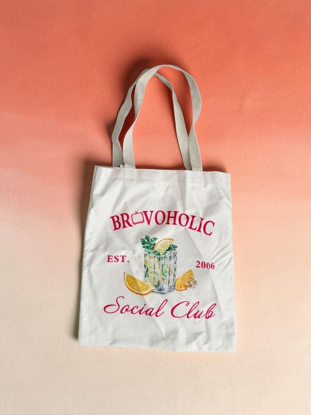 BRAVOHOLIC Social Club Tote Bag NEW NWOT Womens